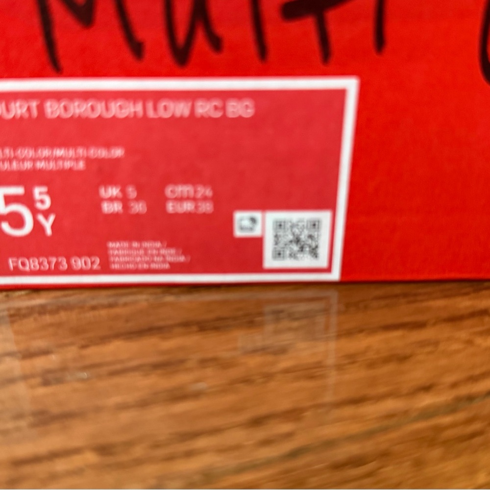 Nike Low Top Sneakers — White, Green, Orange, Yellow, Blue, Purple New - Picture 4 of 5